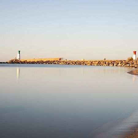 Mon P'Tit Hotel Le Grau-d'Agde Exterior photo