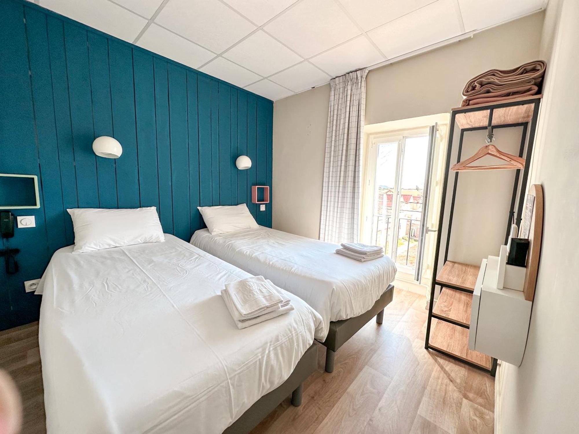 Mon P'Tit Hotel Le Grau-d'Agde Exterior photo
